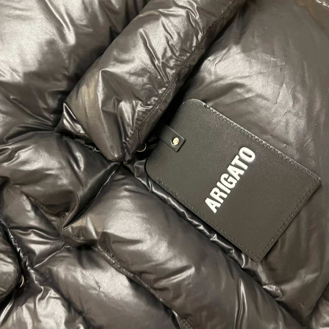 Svart dunväst från Axel Arigato - 1