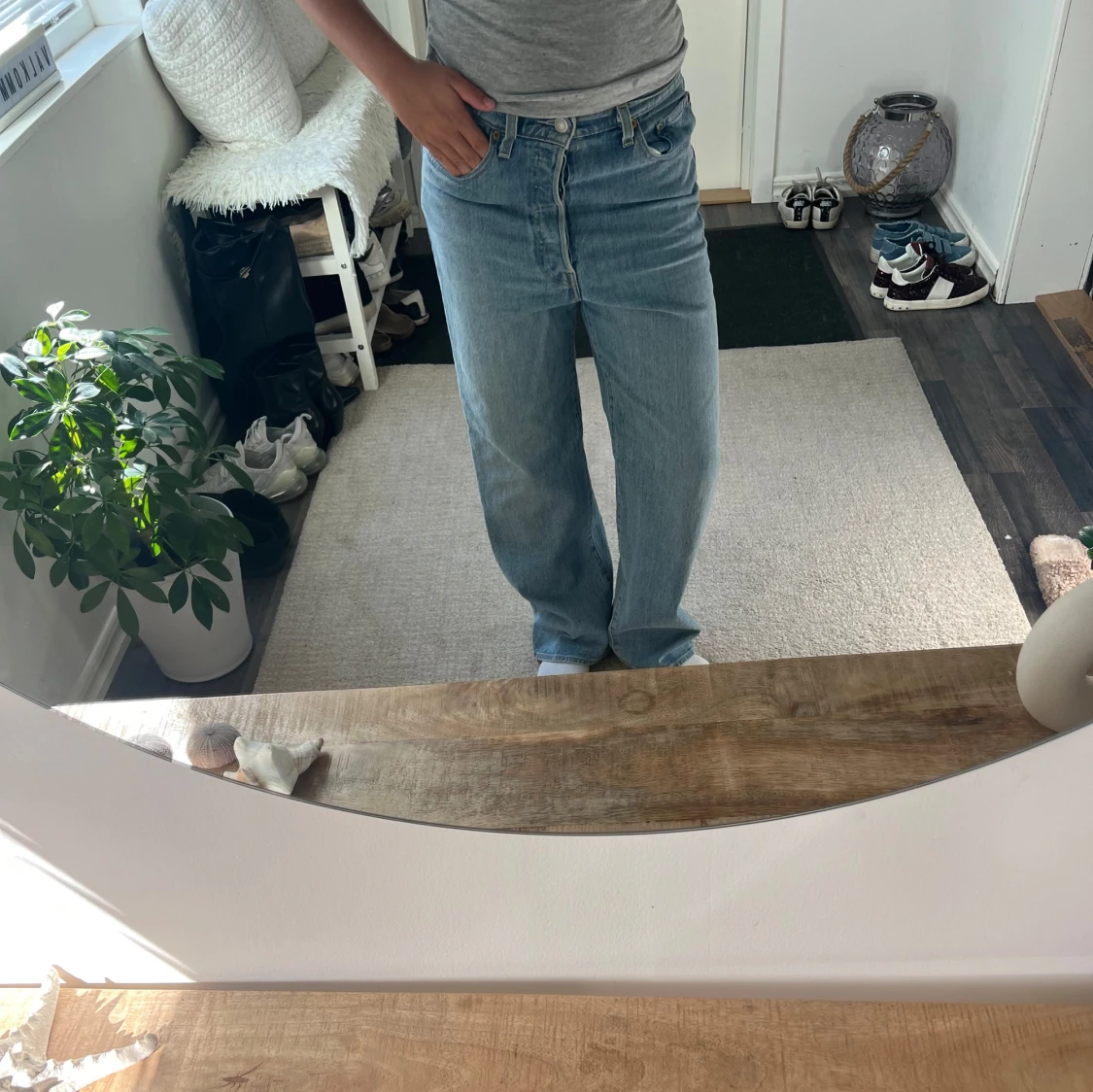 Ljusblå raka jeans med loose fit