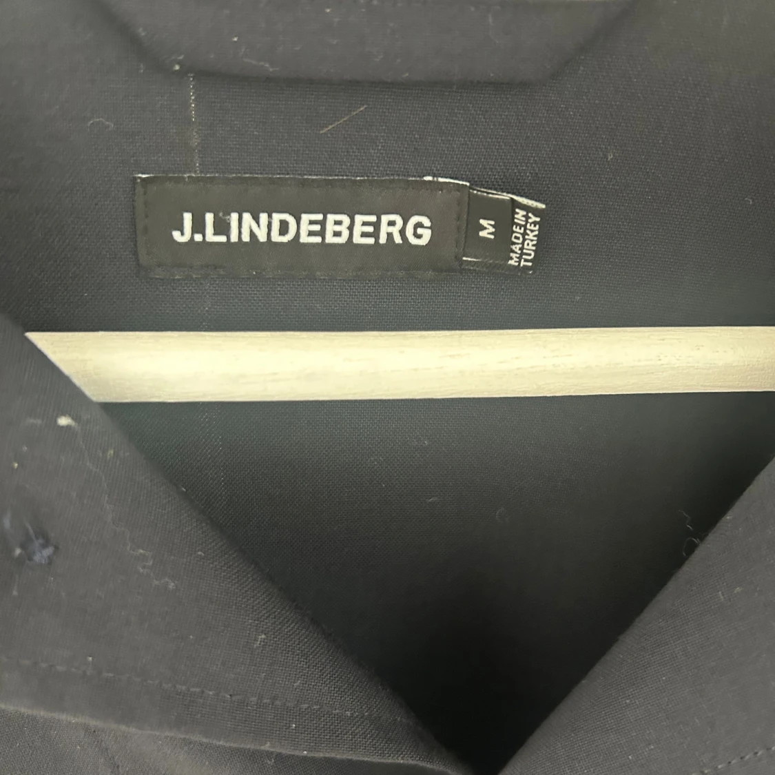 Svart overshirt från J.Lindeberg M - 2