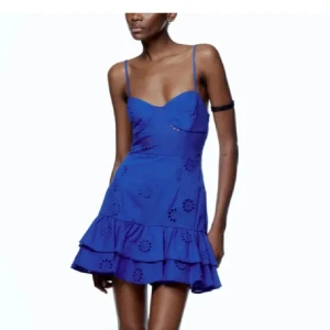 Zara klänning - Jättefin slutsåld klänning från Zara💘