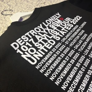 Destroy Lonely x 1017 Alyx 9SM No Stylist US tour merch - Size L - Destroy Lonely x 1017 Alyx 9SM No Stylist US tour merch - Size L in very good condition, used lightly and good quality 🙏 (text me before buying ❗️)