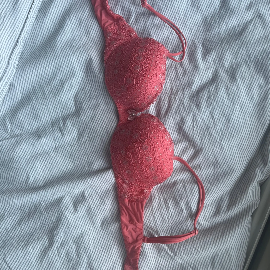 Rosa spets-bh från Victoria's Secret - 4