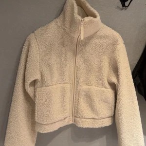 Teddyjacka hm  - Inga defekter använd 2 gånger i storlek xs