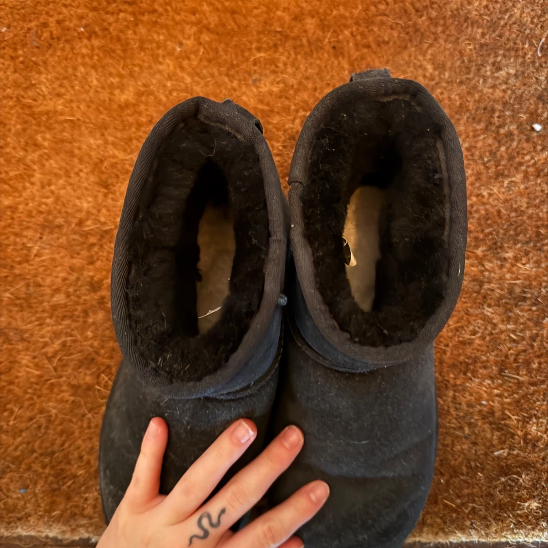 Svarta UGG boots i mocka - 3