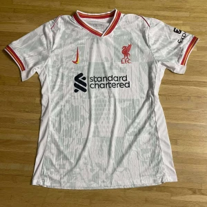Helt ny Liverpool tröja! - Helt ny Liverpool tröja!