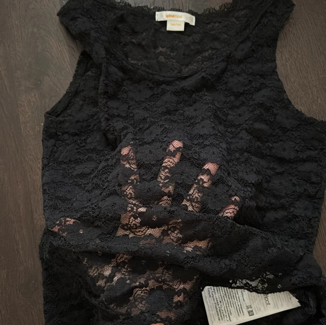 Svart spetslinne från Gina Tricot - 3