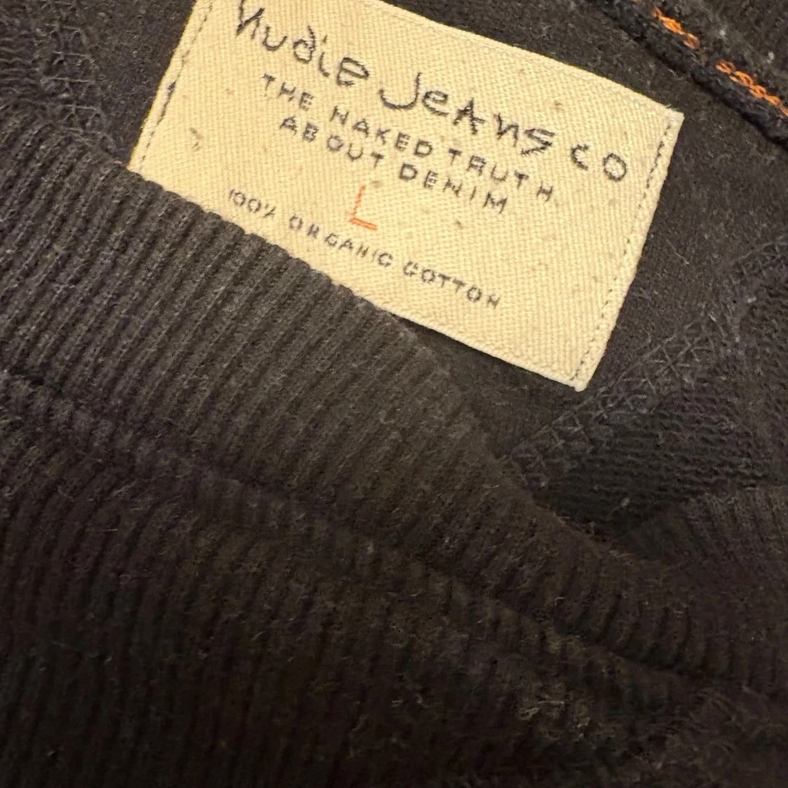 Svart sweatshirt från Nudie Jeans - 1