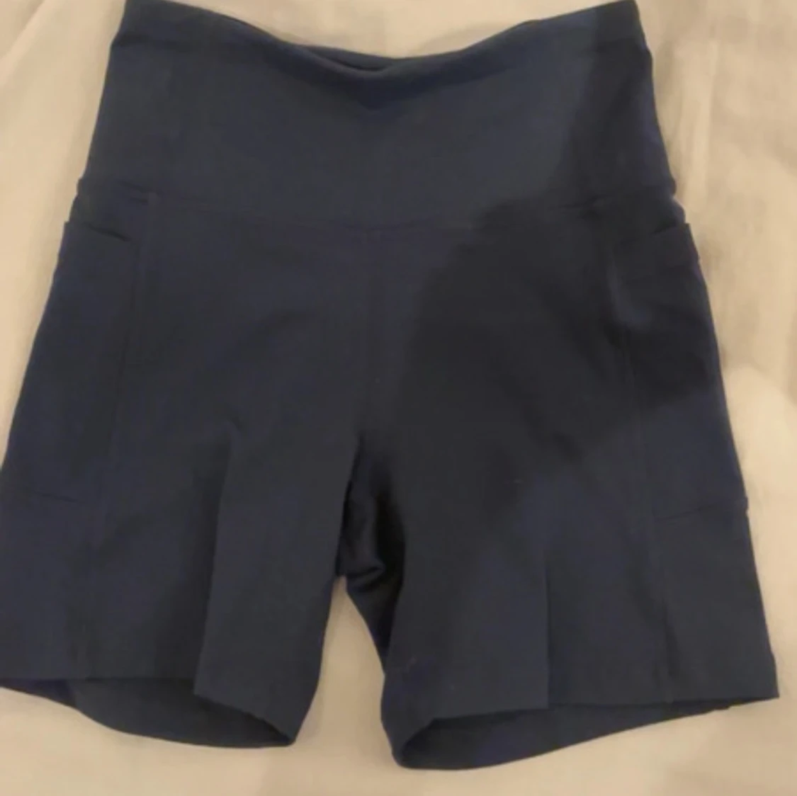 Blåa shorts 