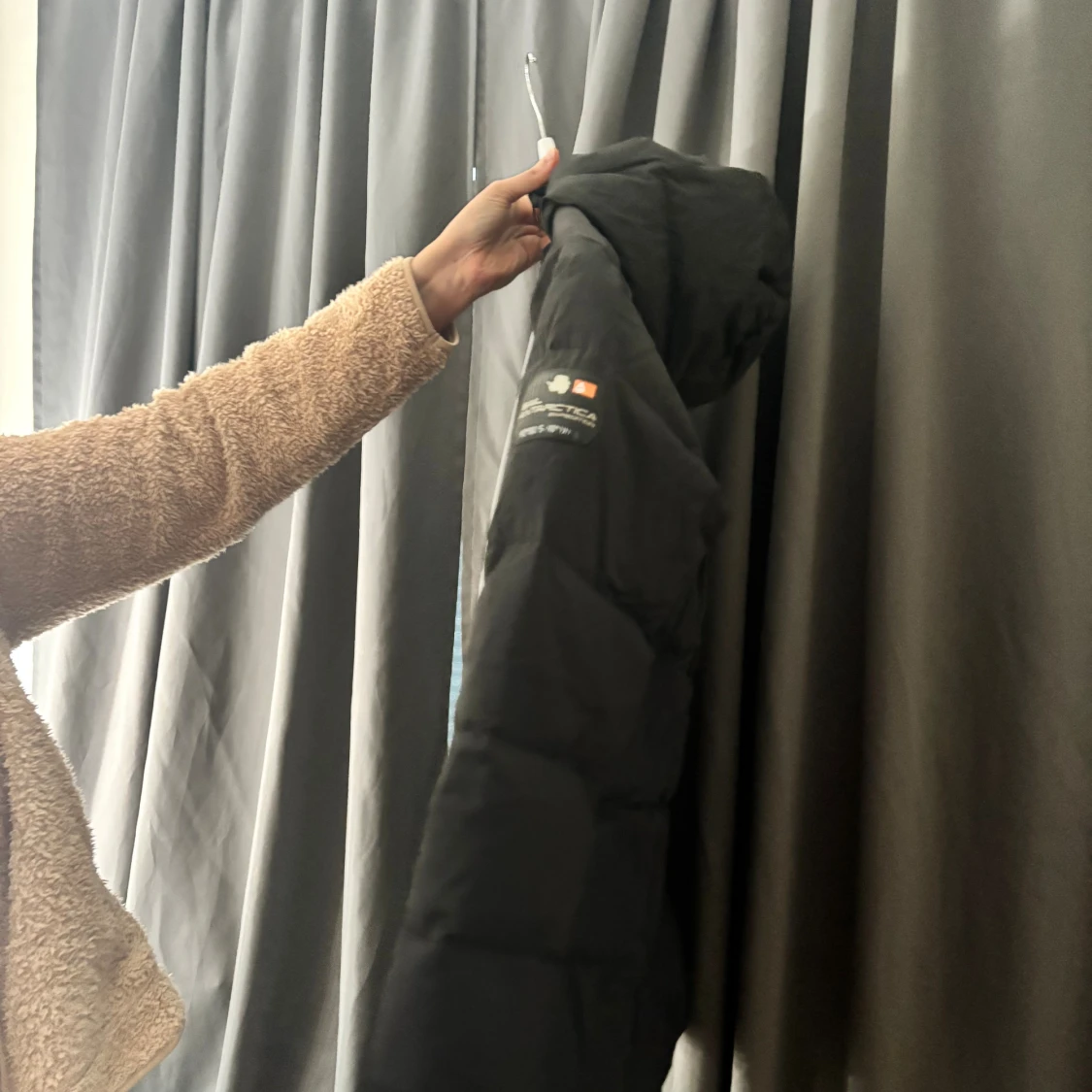 Svart pufferjacka Sail Racing - 2