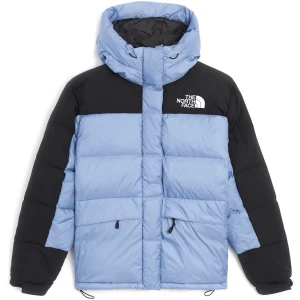 Blå och svart pufferjacka North Face - Säljer en fet pufferjacka från The North Face i ljusblått och svart. Jackan har stor huva, två framfickor med dragkedja och logga på bröstet. Perfekt för kalla dagar med sin fluffiga och isolerande design. Snygg streetstil och riktigt skön passform. Lappen sitter kvar och oanvänd! Finns även svart färg.