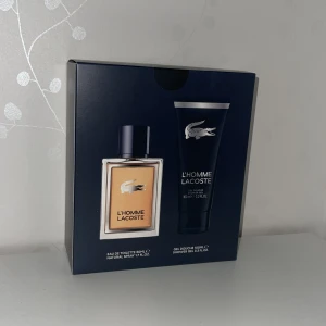 Parfymset - Parfymset från Lacoste, perfekt som present. Innehåller Lacoste L’homme i 50ml och shower gel i 100ml. Oöppnad