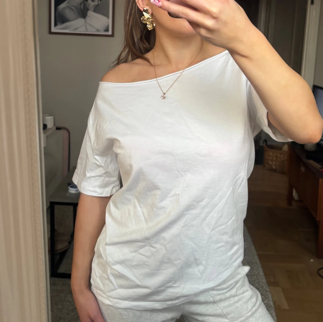 Vit offshoulder topp  - 1