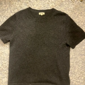 Mörkgrå kashmirtröja Soft Goat - Säljer min mörk gråa soft goat❤️