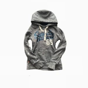 Hoodie  - Snygg hoodie, den är lite liten på mig som brukar ha S/XS <3 🦇