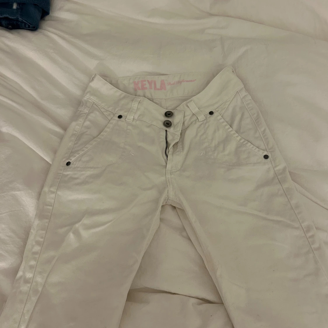 Vita byxor från Peak Performance