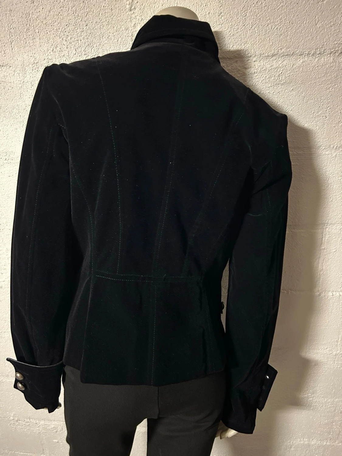 Jacka/kavsl storlek L från Aderlass - 2