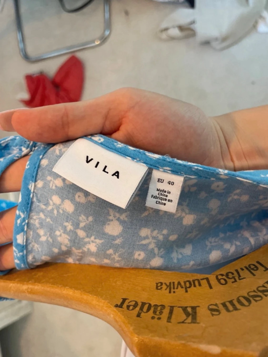 Blommig blå klänning från Vila - 1