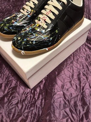 Maison margiela - Margielas fint skick aldrig andvända för jag köpte fel storlek. Har testat dem 1 gång