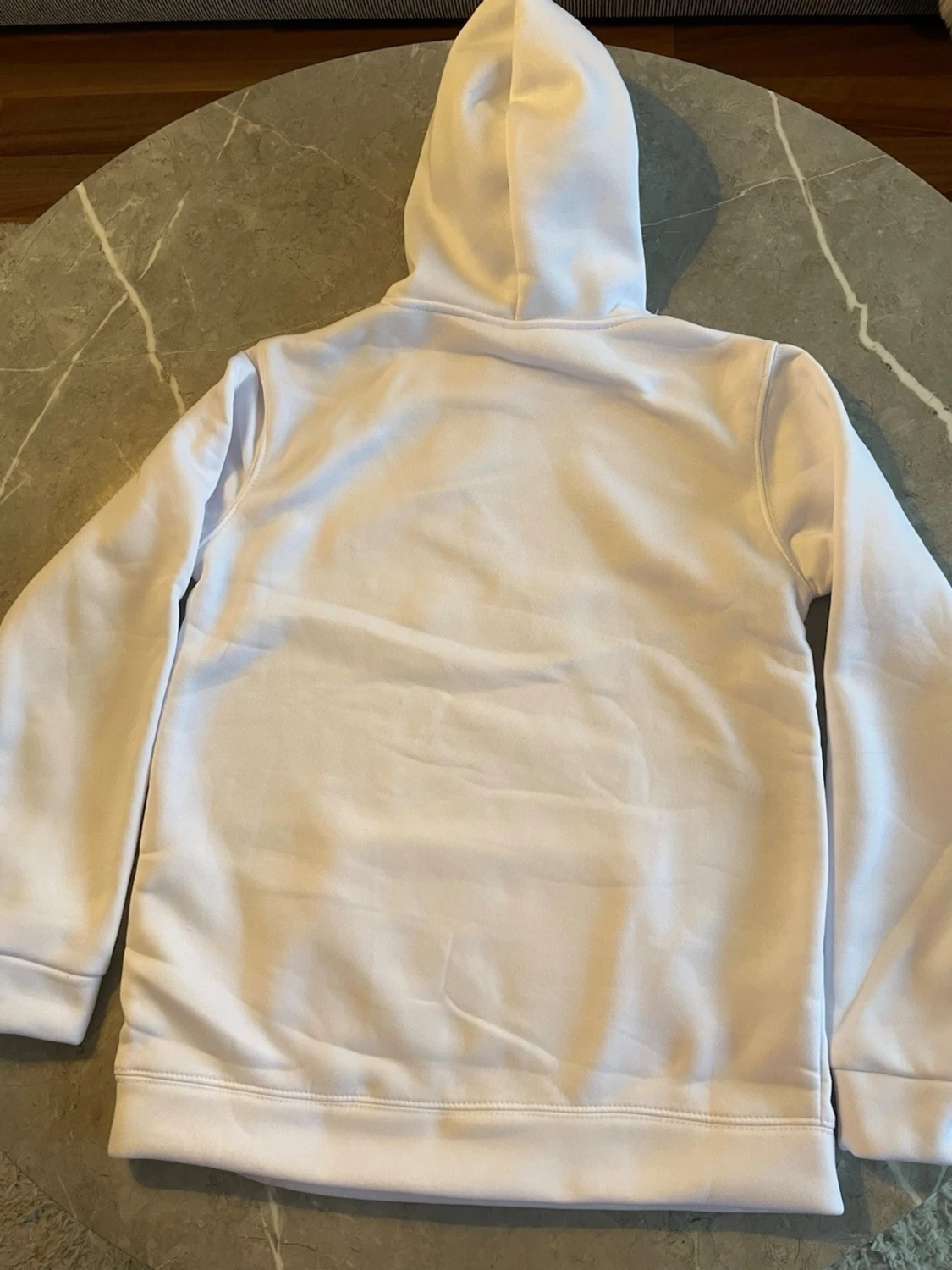 Vit hoodie med magficka och huva - 1