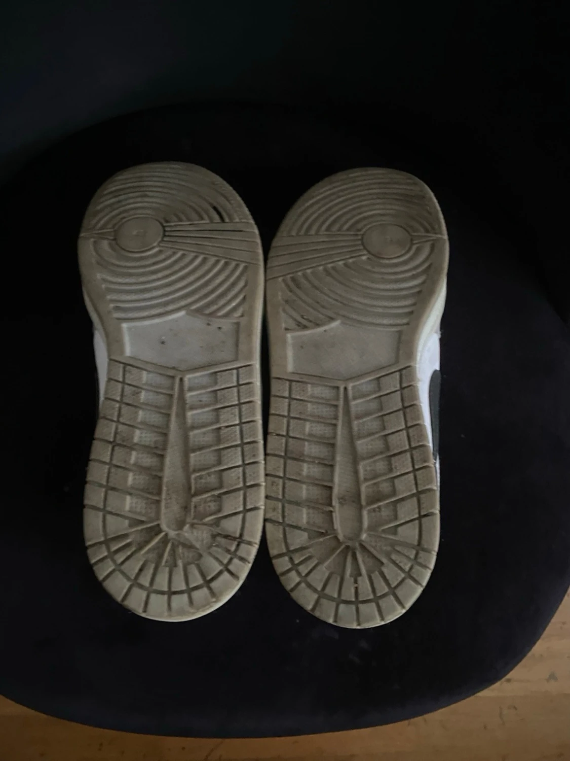 Nike Air Jordan 1 Low grå/svarta - 5