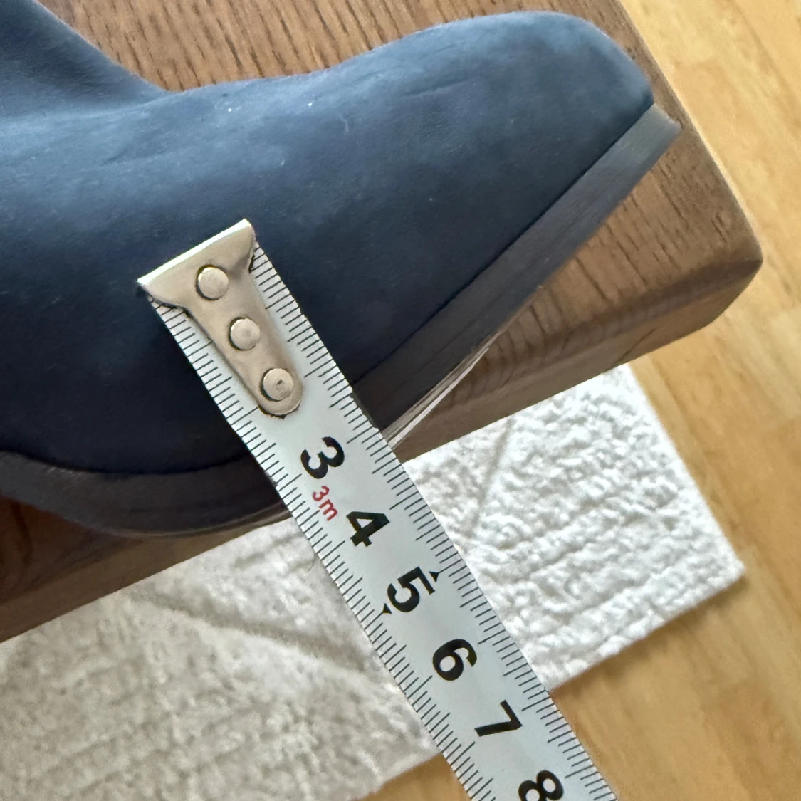 Filippa K mörkblå mockastövlar - 3