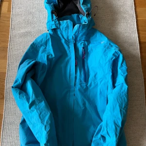 Skaljacka / skidjacka från Didrikson - Med snölås 