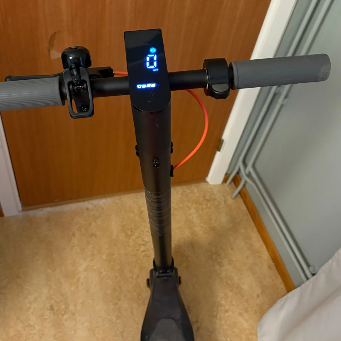 Xiaomi Mi Electric Scooter - 1