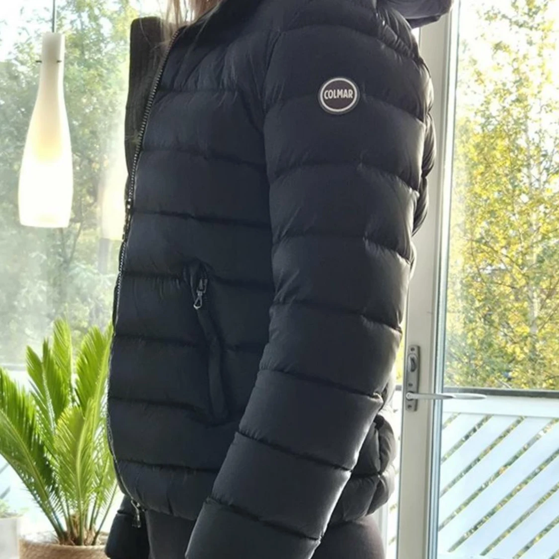 Svart Colmar dunjacka med huva - 1