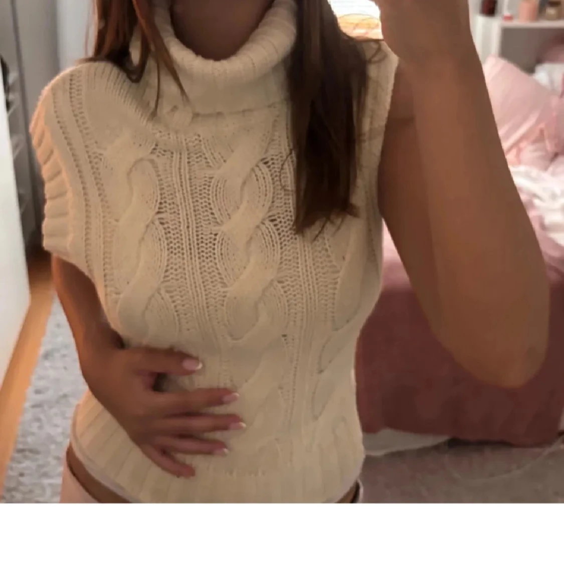 Vit stickad polotröja  - 1