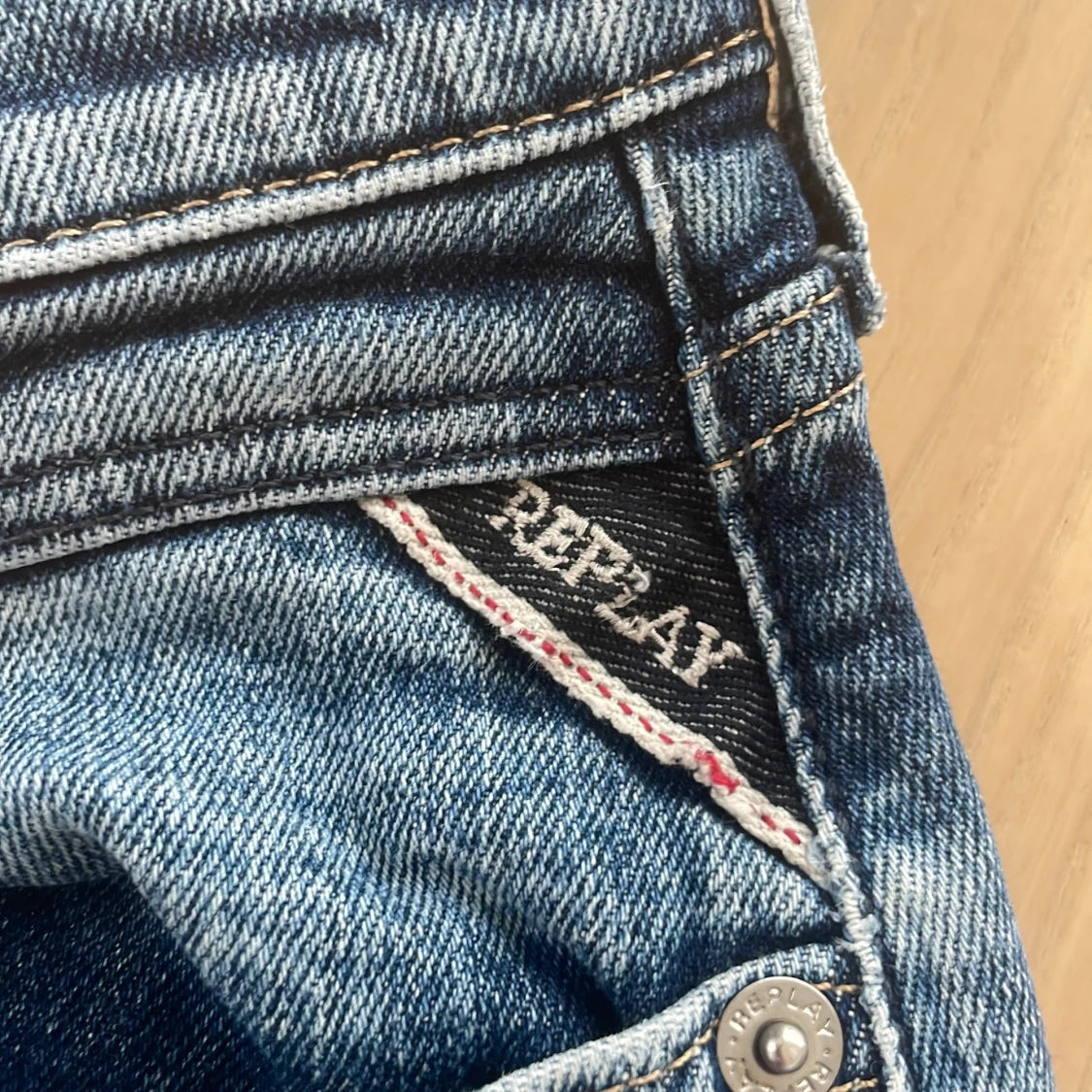 Blå jeans från Replay straight fit - 3