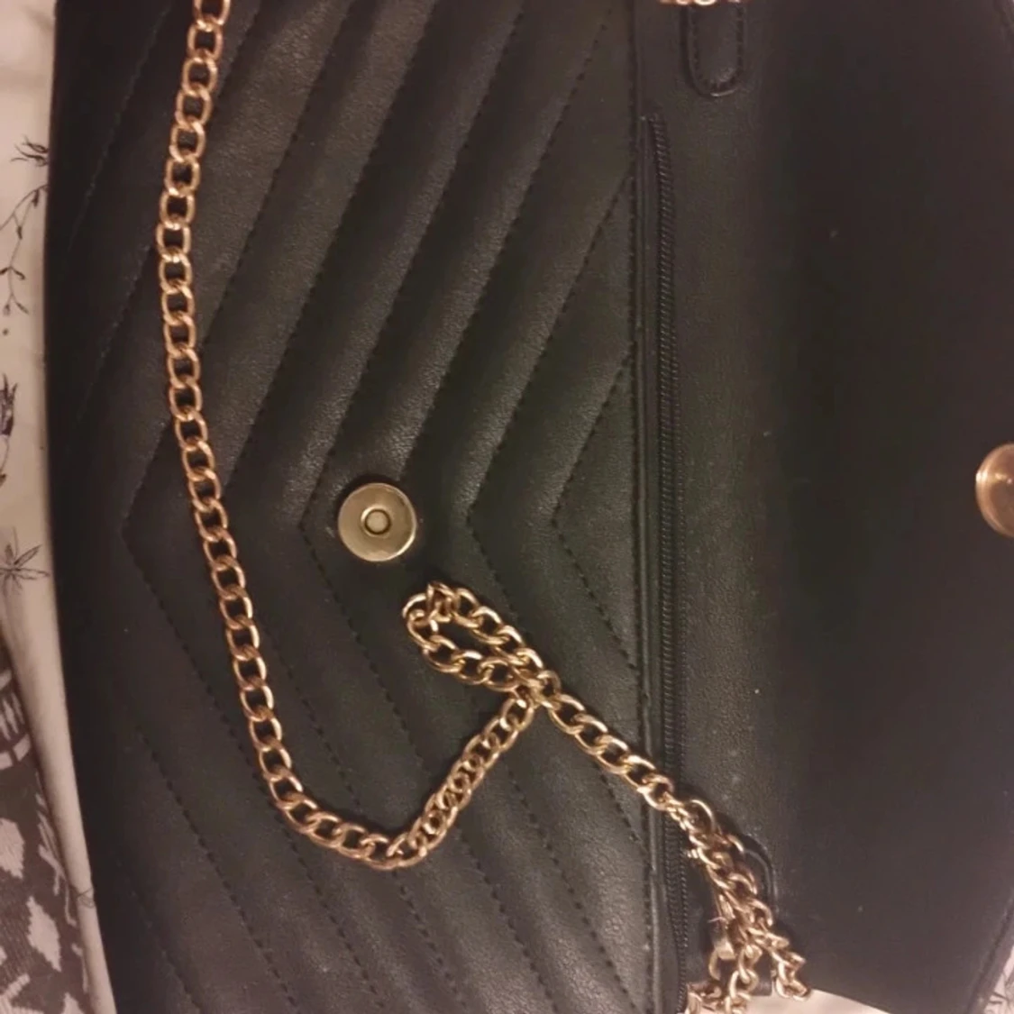 Svart YSL kuvertväska med kedja - 2