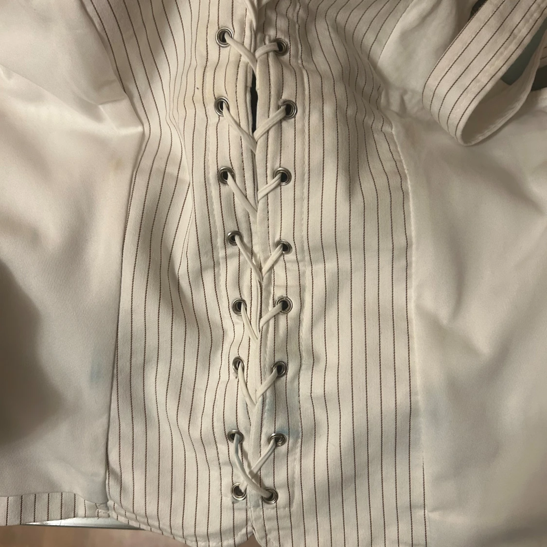 Vit randig korsett med snörning - 3