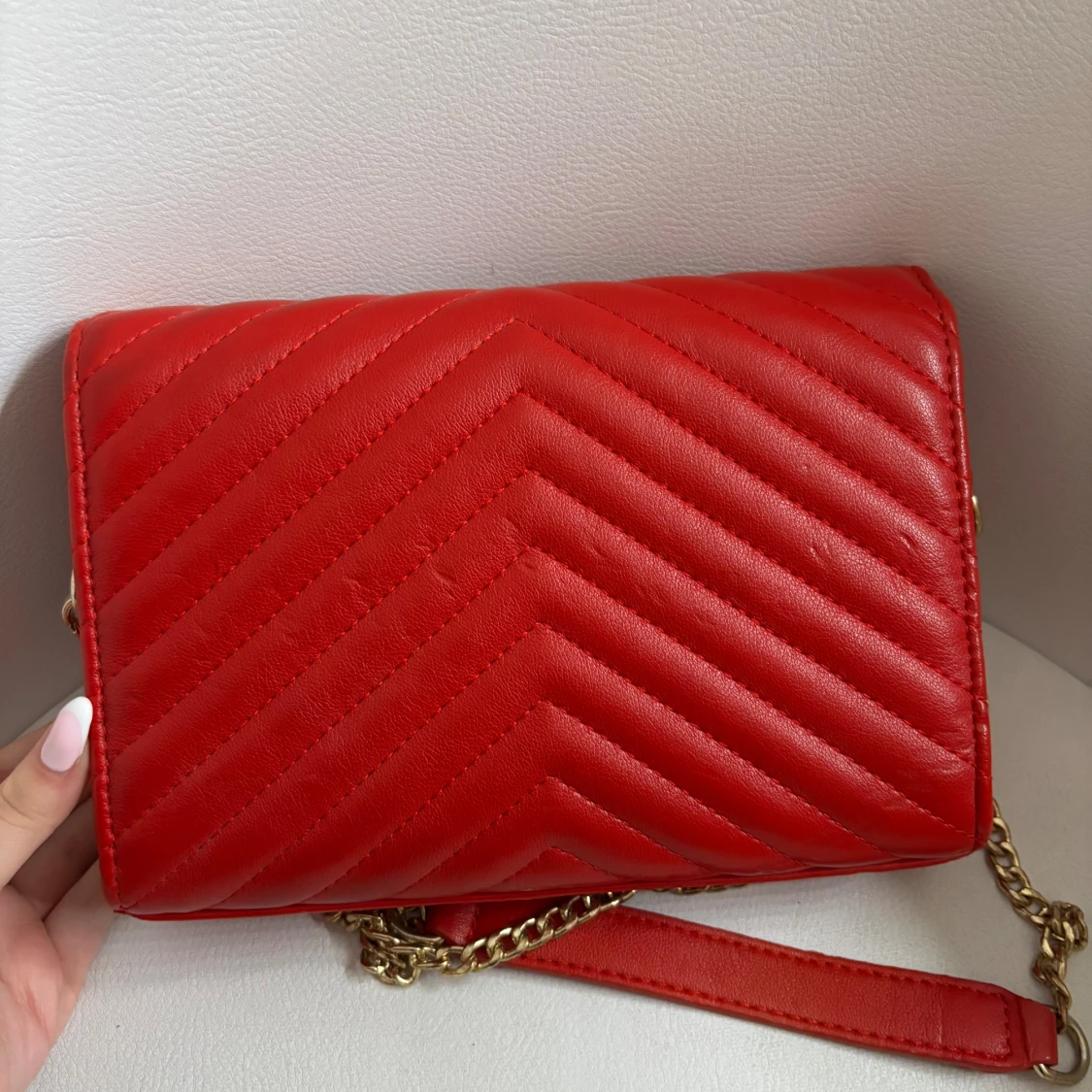 Röd axelväska från YSL - 1