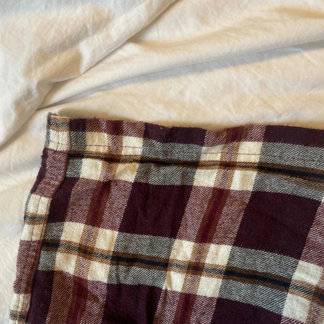 Rutig vinröd shorts från H&M - 3