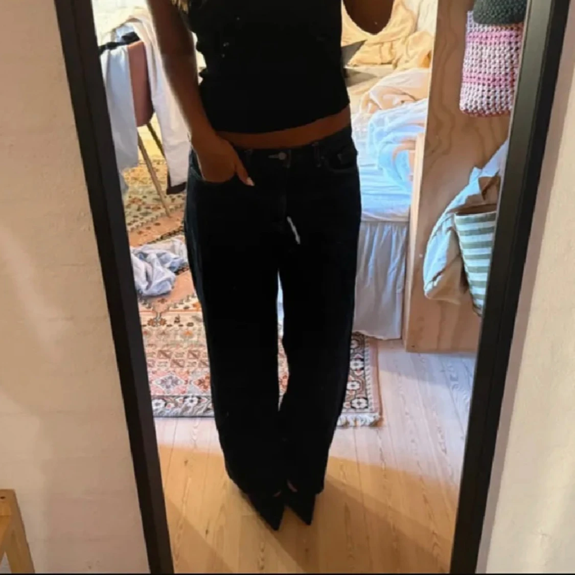 Mörkblå wide jeans med låg midja - 1