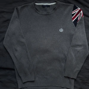 Henri LLoyd långärmad tröja - Storlek: S                                                                          Vid frågor eller funderingar svarar jag snabbt i DM!😊