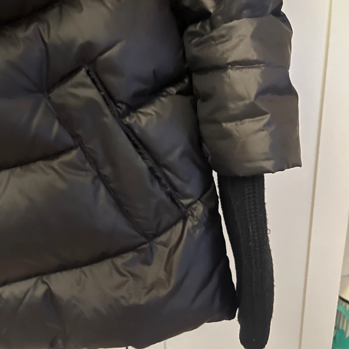 Svart pufferjacka från tatuum  - 3