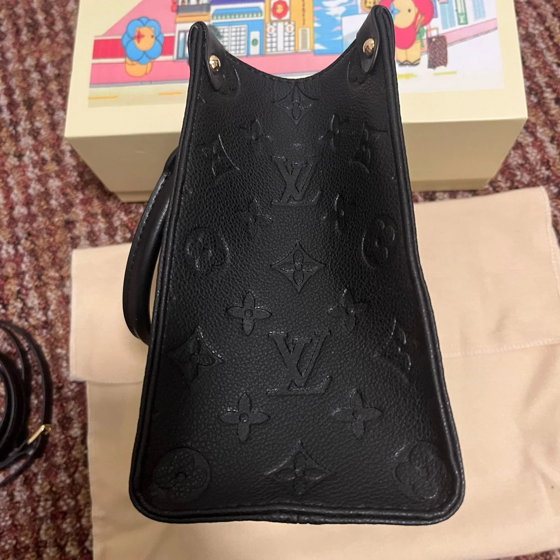 Lv OnTheGo väska- med kvitto  - 1