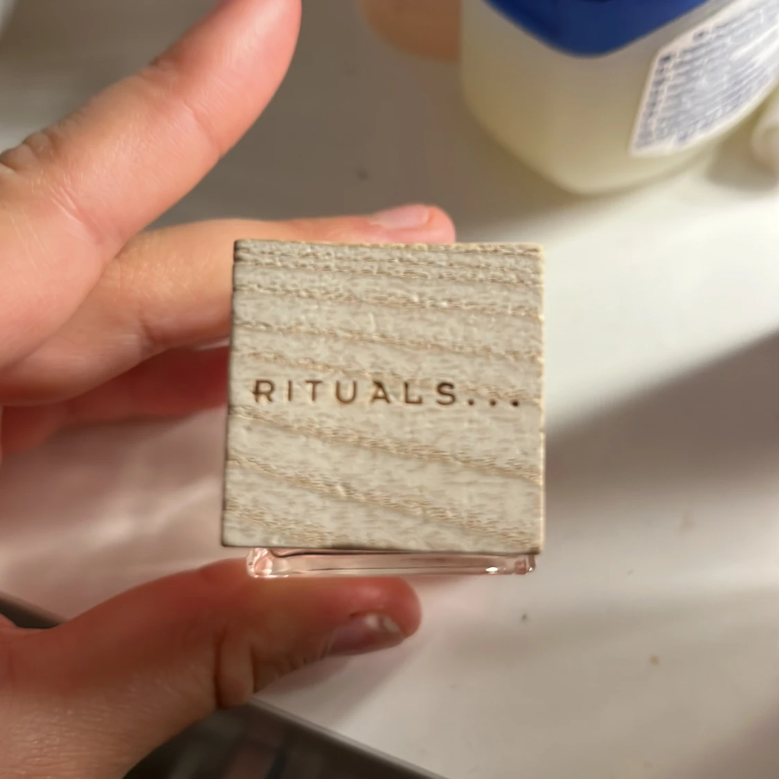 Trendig parfym från Rituals - 2