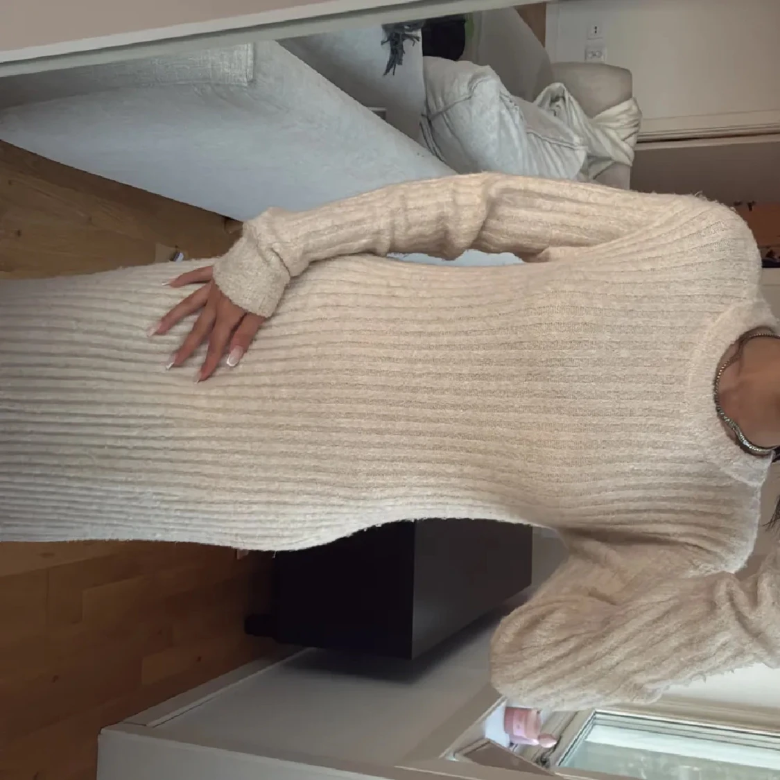 Beige ribbad lång stickad klänning - 3