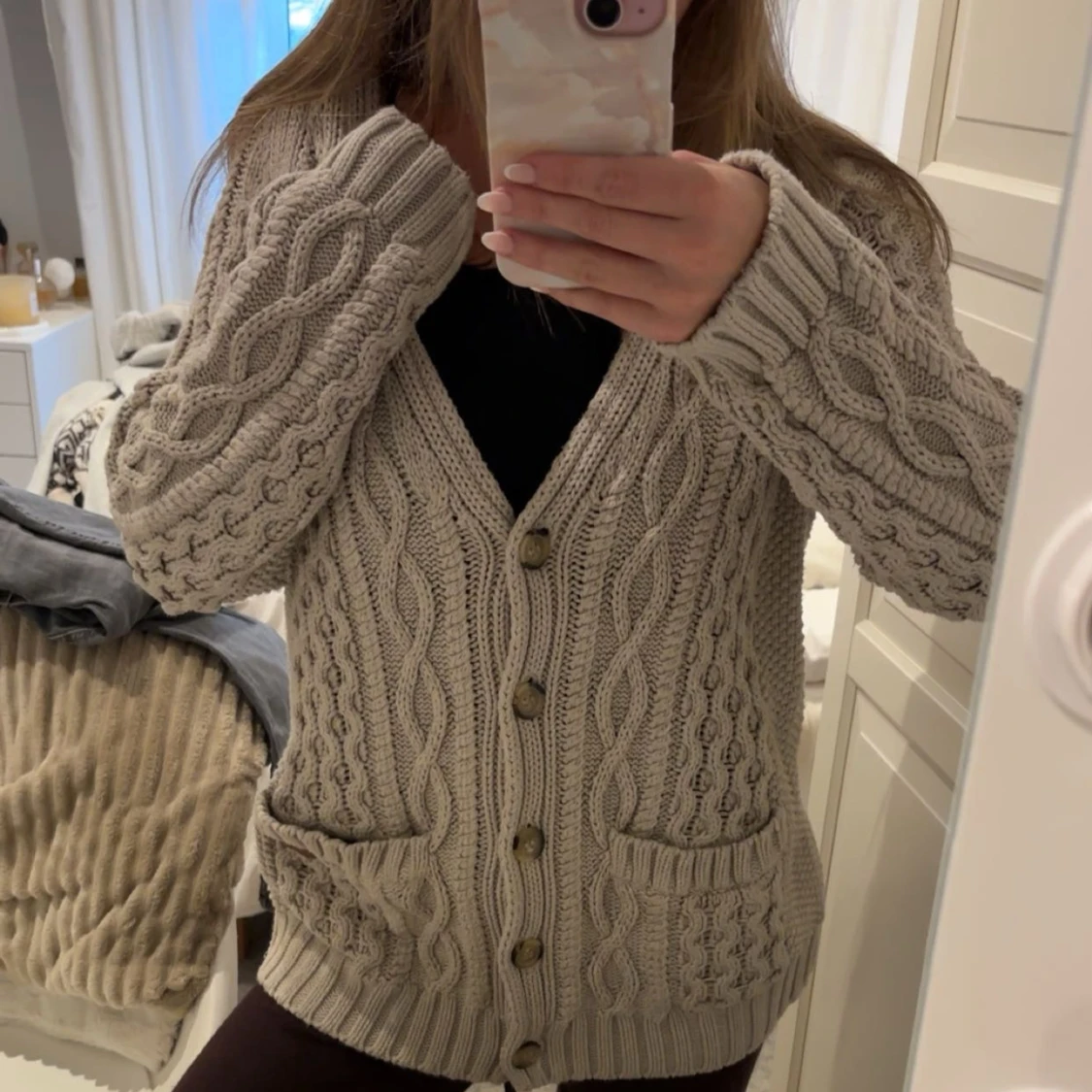 Beige stickad kofta från Boomerang - 1