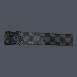 Svart Iv beltr - En snygg Iv belte som inte är använd  den är helt ny 