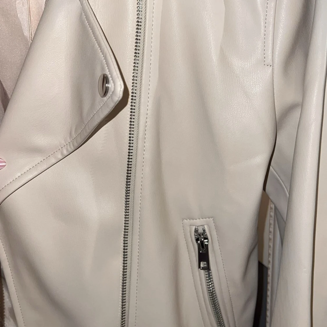 Beige skinnjacka från Zara XL - 2