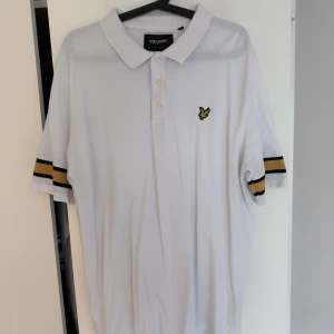 Lyle & scott pikér xxl - Vit och guld 