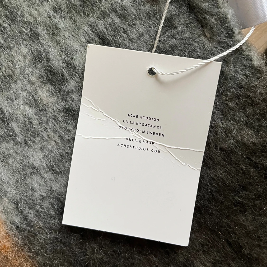 Rutig halsduk från Acne Studios - 1