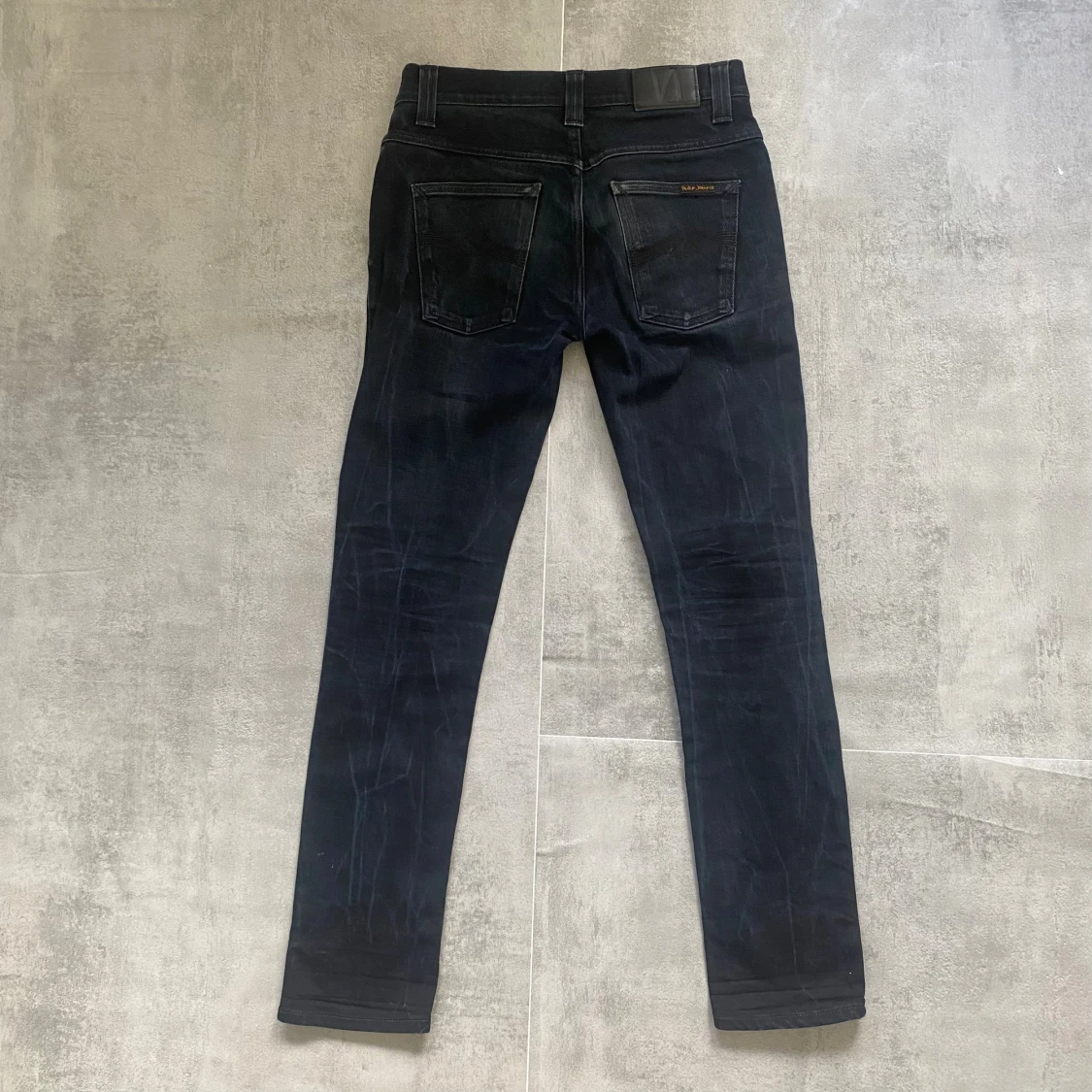 Svarta nudie jeans  - 1