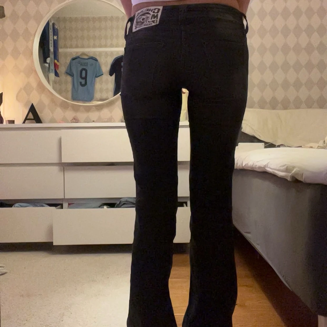 Svarta bootcut jeans från Cheap Monday - 1