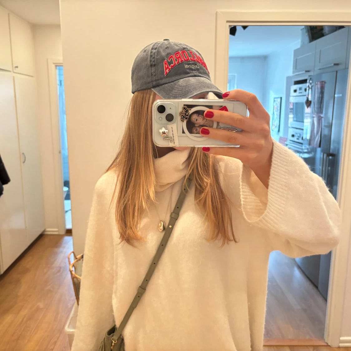 Vit stickad tröja från Arket