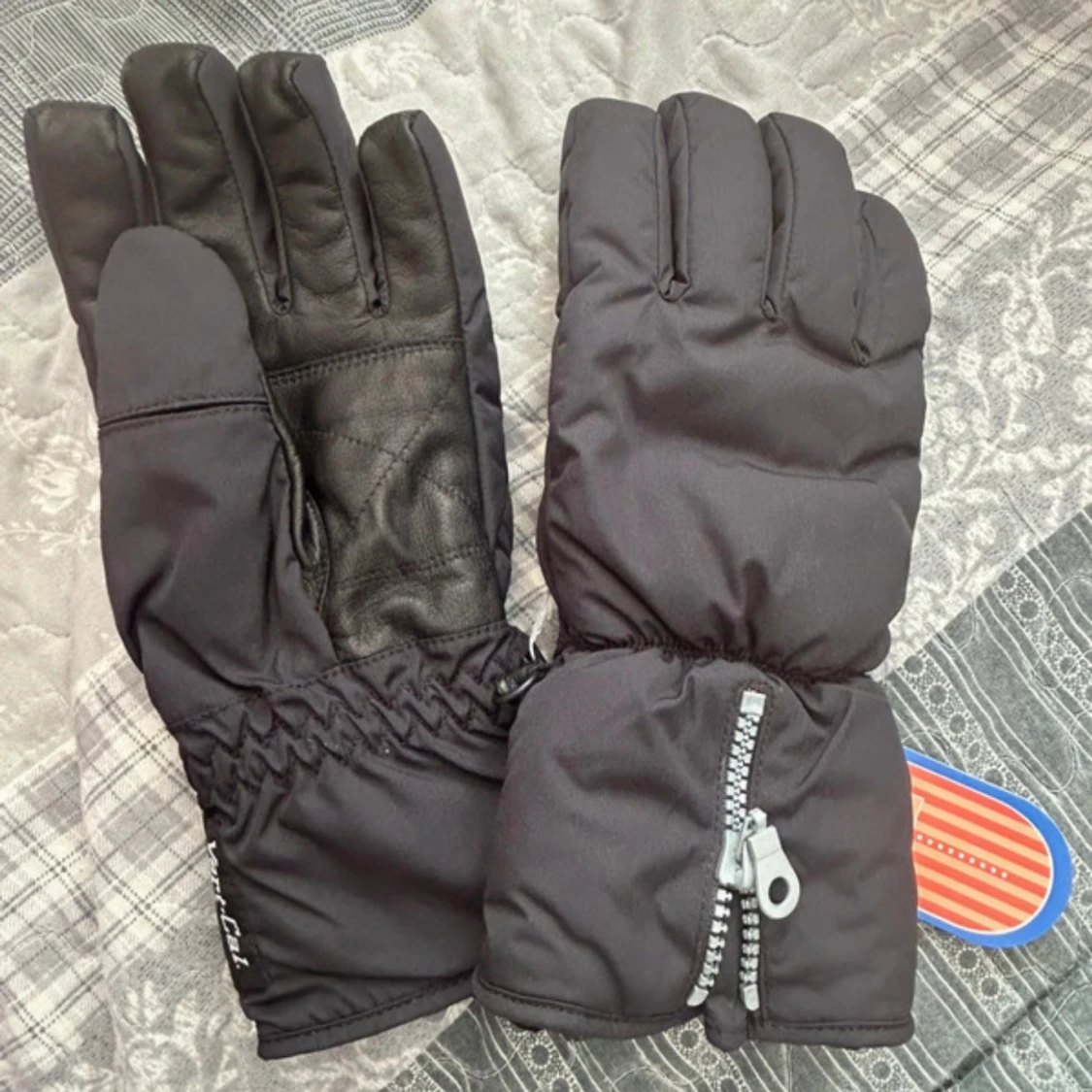 Svarta vinterhandskar HyperLoft