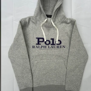 Grå polo hoodie  - Grå polo hoodie i M passar S